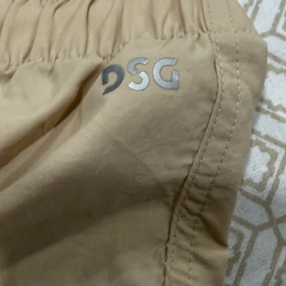 DSG Women's Tan Shorts - Picture 5 of 5
